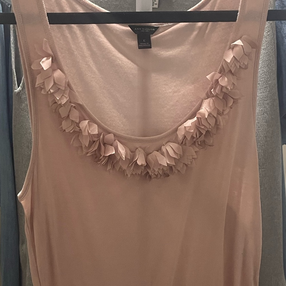 Ann Taylor sleeveless